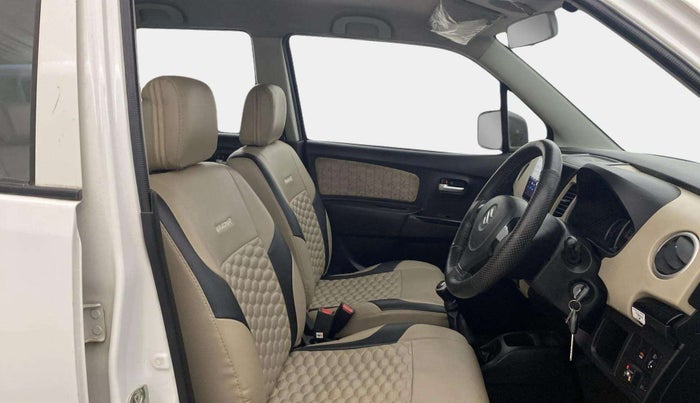 2017 Maruti Wagon R 1.0 VXI, CNG, Manual, 54,777 km, Right Side Front Door Cabin