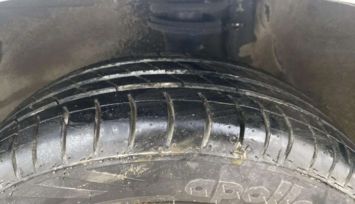 2013 Maruti Alto K10 VXI, Petrol, Manual, 68,441 km, Left Front Tyre Tread