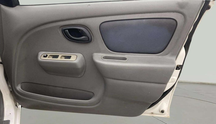 2013 Maruti Alto K10 VXI, Petrol, Manual, 68,441 km, Driver Side Door Panels Control