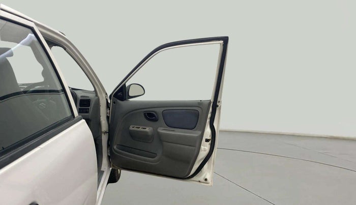 2013 Maruti Alto K10 VXI, Petrol, Manual, 68,441 km, RHS Front Door