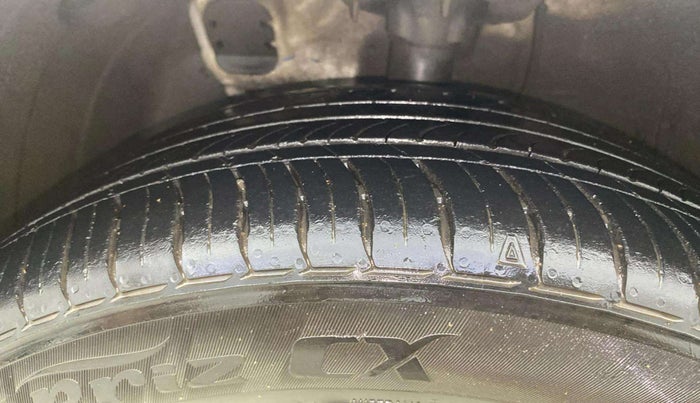 2021 Hyundai NEW I20 ASTA 1.2 AT, Petrol, Automatic, 15,319 km, Left Front Tyre Tread