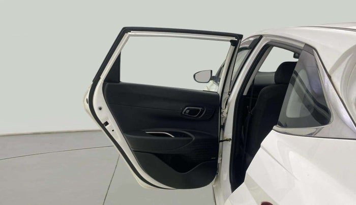2021 Hyundai NEW I20 ASTA 1.2 AT, Petrol, Automatic, 15,319 km, LHS Rear Door