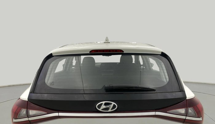 2021 Hyundai NEW I20 ASTA 1.2 AT, Petrol, Automatic, 15,319 km, Rear Windshield