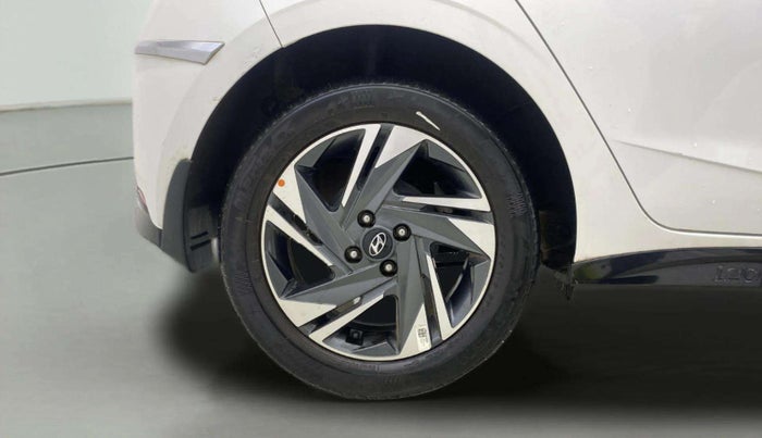 2021 Hyundai NEW I20 ASTA 1.2 AT, Petrol, Automatic, 15,319 km, Right Rear Wheel