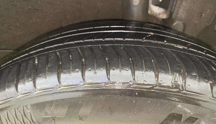 2021 Hyundai NEW I20 ASTA 1.2 AT, Petrol, Automatic, 15,319 km, Left Rear Tyre Tread
