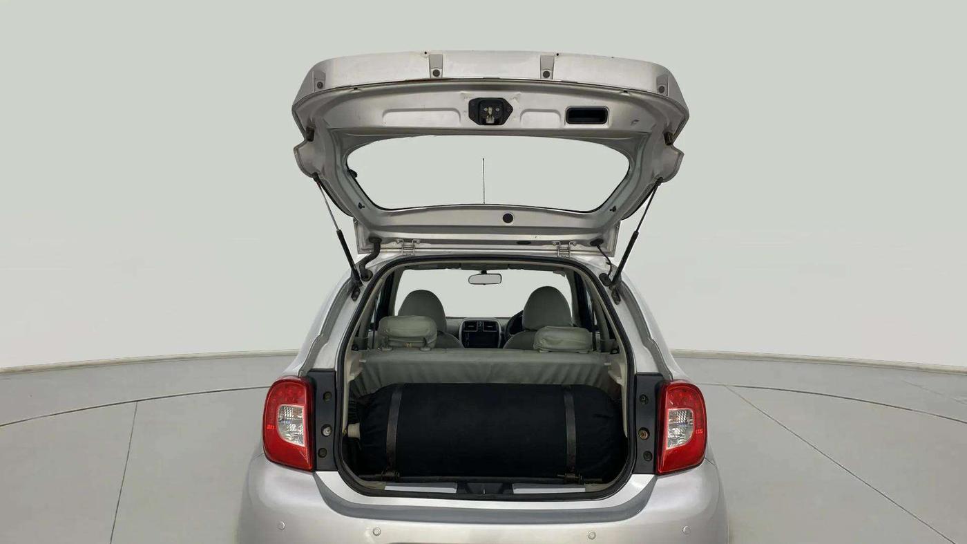 2015 Nissan Micra XV CVT, CNG, Automatic, 1,19,378 km, Boot Door Open