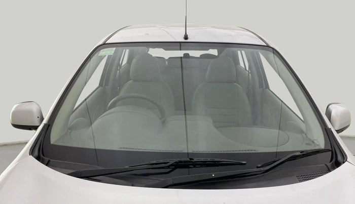 2015 Nissan Micra XV CVT, CNG, Automatic, 1,19,378 km, Front Windshield