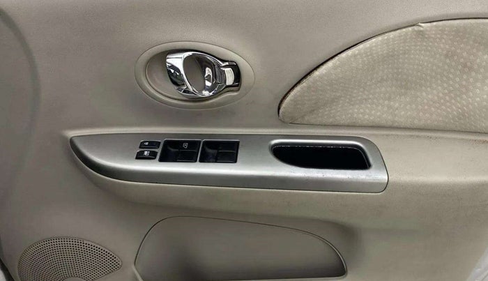 2015 Nissan Micra XV CVT, CNG, Automatic, 1,19,378 km, Driver Side Door Panels Control