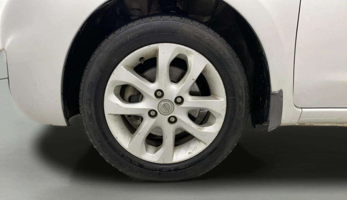 2015 Nissan Micra XV CVT, CNG, Automatic, 1,19,378 km, Left Front Wheel