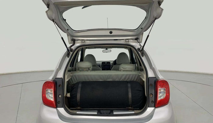 2015 Nissan Micra XV CVT, CNG, Automatic, 1,19,378 km, Boot Inside