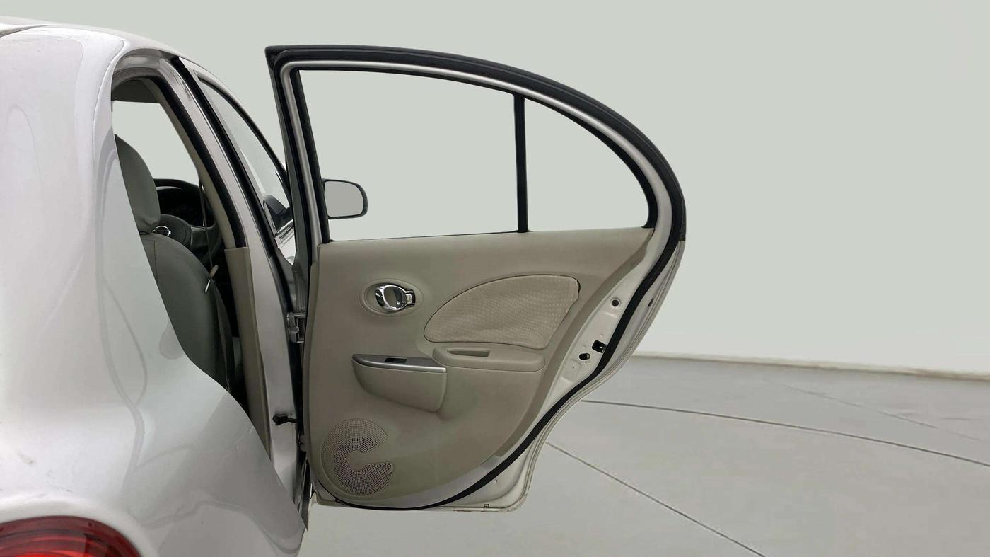 2015 Nissan Micra XV CVT, CNG, Automatic, 1,19,378 km, RHS Rear Door