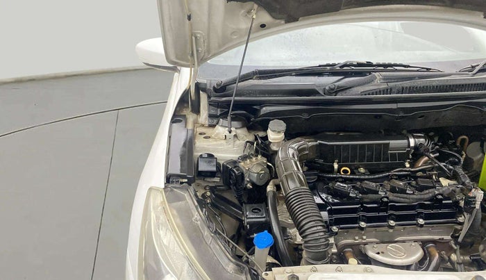 2020 Maruti Ciaz DELTA 1.5 SHVS MT PETROL, Petrol, Manual, 49,783 km, Engine View - Right