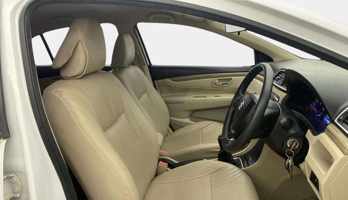 2020 Maruti Ciaz DELTA 1.5 SHVS MT PETROL, Petrol, Manual, 49,783 km, Right Side Front Door Cabin