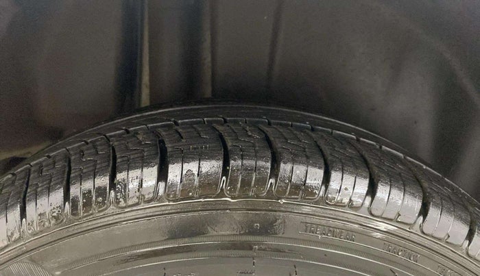 2020 Maruti Ciaz DELTA 1.5 SHVS MT PETROL, Petrol, Manual, 49,783 km, Right Rear Tyre Tread