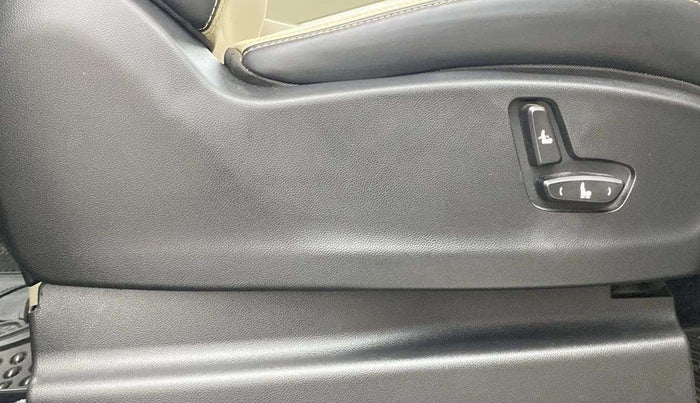 2021 MG HECTOR SHARP 1.5 PETROL CVT, Petrol, Automatic, 28,525 km, Driver Side Adjustment Panel