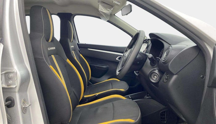 2023 Renault Kwid CLIMBER AMT 1.0, Petrol, Automatic, 10,259 km, Right Side Front Door Cabin