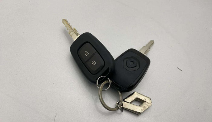 2023 Renault Kwid CLIMBER AMT 1.0, Petrol, Automatic, 10,259 km, Key Close Up