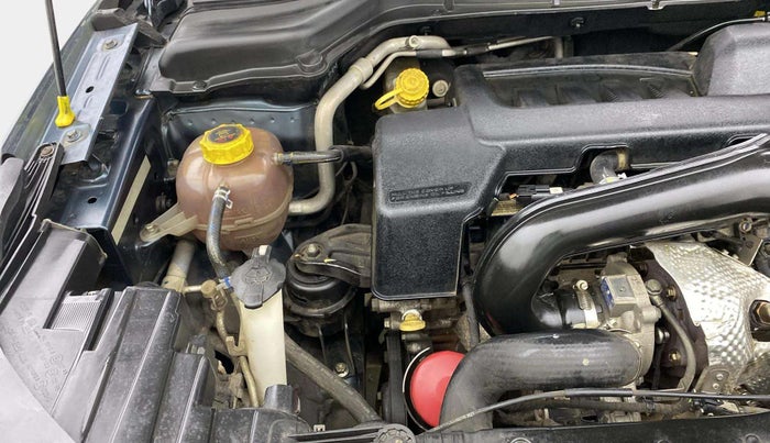2021 Mahindra XUV300 W8 (O) 1.5 DIESEL, Diesel, Manual, 65,014 km, Engine View - Right