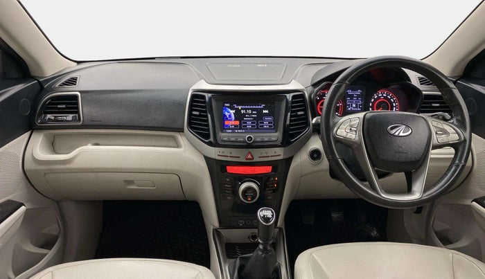 2021 Mahindra XUV300 W8 (O) 1.5 DIESEL, Diesel, Manual, 65,014 km, Dashboard