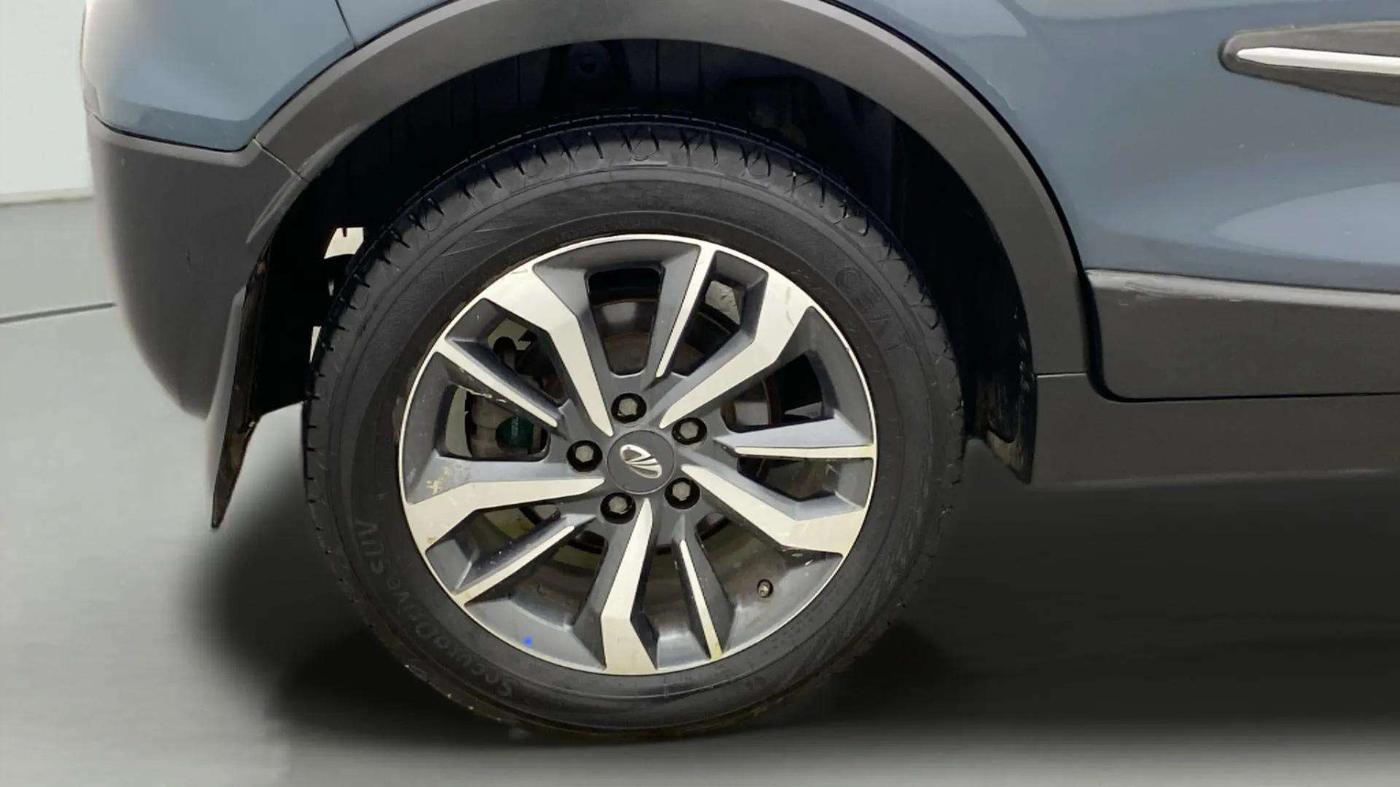 2021 Mahindra XUV300 W8 (O) 1.5 DIESEL, Diesel, Manual, 65,014 km, Right Rear Wheel