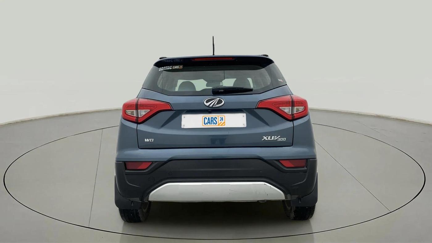 2021 Mahindra XUV300 W8 (O) 1.5 DIESEL, Diesel, Manual, 65,014 km, Back/Rear
