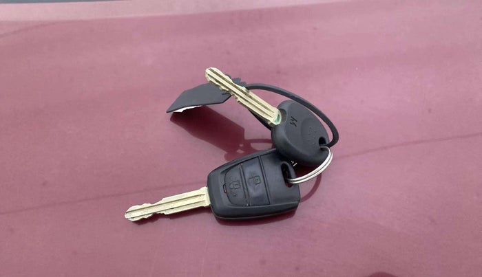 2015 Hyundai Grand i10 SPORTZ 1.2 KAPPA VTVT, Petrol, Manual, 20,707 km, Key Close Up