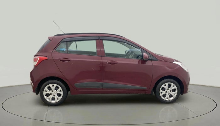 2015 Hyundai Grand i10 SPORTZ 1.2 KAPPA VTVT, Petrol, Manual, 20,707 km, Right Side View