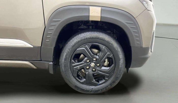 2023 Maruti BREZZA ZXI SMART HYBRID , Petrol, Manual, 42,821 km, Right Front Wheel