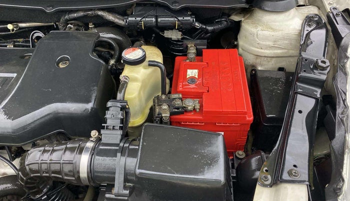 2017 Maruti Swift VDI (O), Diesel, Manual, 1,56,813 km, Engine View - Left