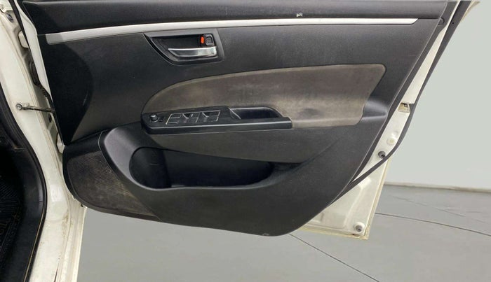 2017 Maruti Swift VDI (O), Diesel, Manual, 1,56,813 km, Driver Side Door Panels Control