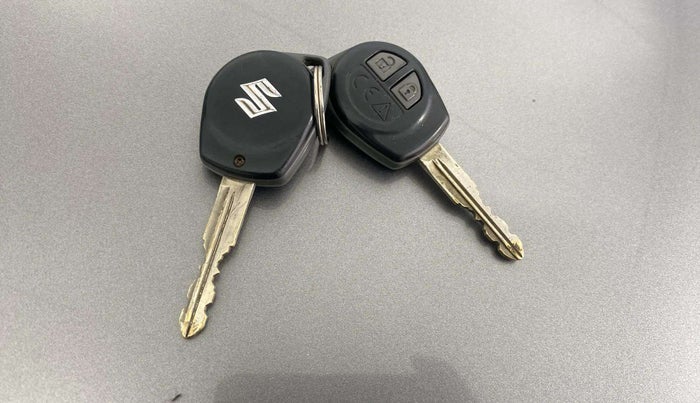 2018 Maruti Ciaz DELTA 1.4 MT PETROL, Petrol, Manual, 38,626 km, Key Close Up