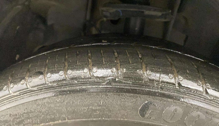 2018 Tata TIGOR XZ PLUS PETROL, CNG, Manual, 89,087 km, Right Front Tyre Tread