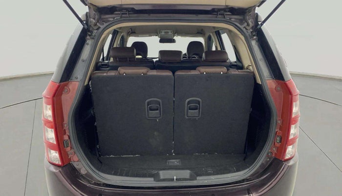 2015 Mahindra XUV500 W8, Diesel, Manual, 46,675 km, Boot Open Zoomed View