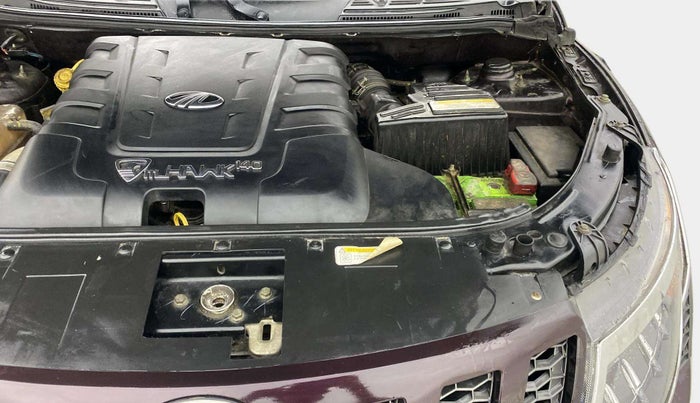 2015 Mahindra XUV500 W8, Diesel, Manual, 46,675 km, Engine View - Left