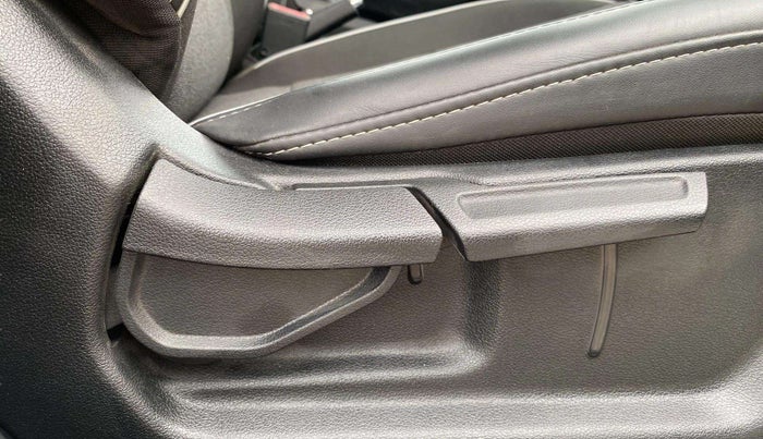 2024 Hyundai EXTER SX (O) CONNECT, Petrol, Manual, 4,470 km, Driver Side Adjustment Panel