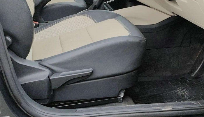 2023 Skoda SLAVIA STYLE 1.0L TSI AT, Petrol, Automatic, 17,795 km, Driver Side Adjustment Panel