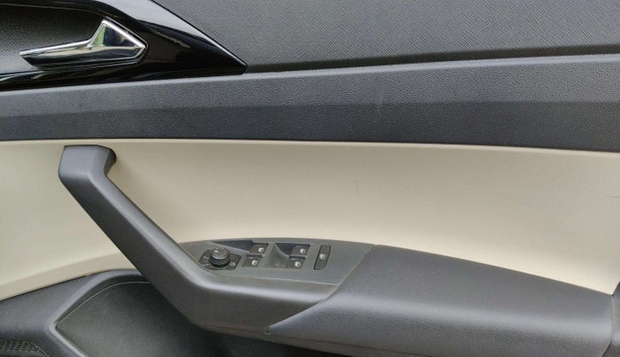 2023 Skoda SLAVIA STYLE 1.0L TSI AT, Petrol, Automatic, 17,795 km, Driver Side Door Panels Control