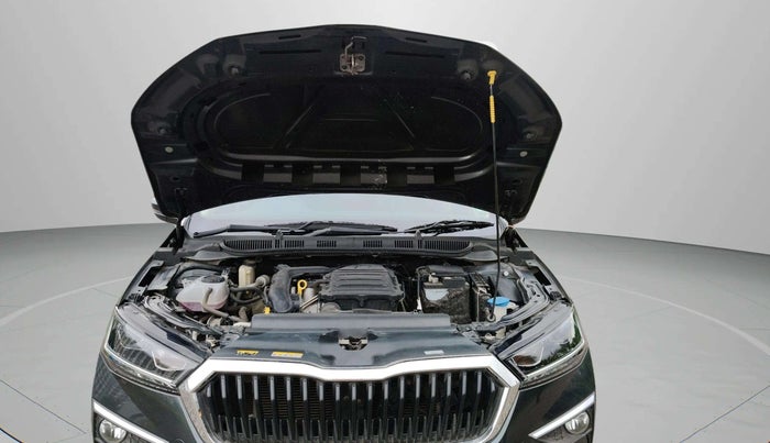 2023 Skoda SLAVIA STYLE 1.0L TSI AT, Petrol, Automatic, 17,795 km, Open Bonet