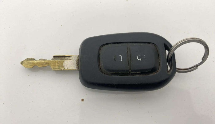 2019 Renault Kwid RXT 1.0 AMT (O), Petrol, Automatic, 79,319 km, Key Close Up