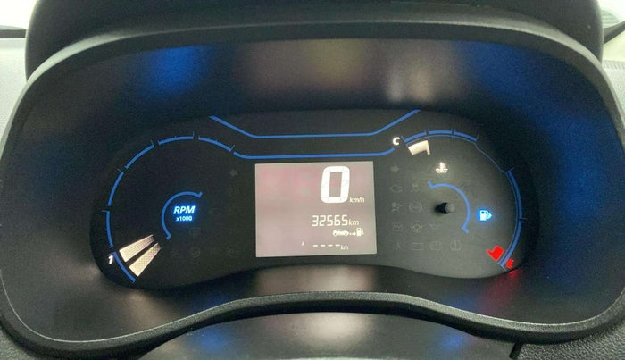 2022 Renault Kwid CLIMBER MT 1.0, Petrol, Manual, 32,565 km, Odometer Image