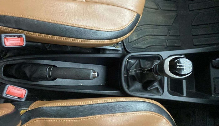 2022 Renault Kwid CLIMBER MT 1.0, Petrol, Manual, 32,565 km, Gear Lever
