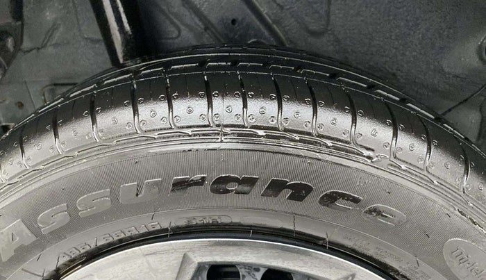 2024 Hyundai VENUE S 1.2, Petrol, Manual, 4,786 km, Right Rear Tyre Tread