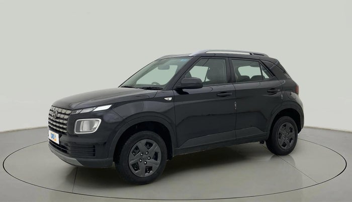 2024 Hyundai VENUE S 1.2, Petrol, Manual, 4,786 km, Left Front Diagonal