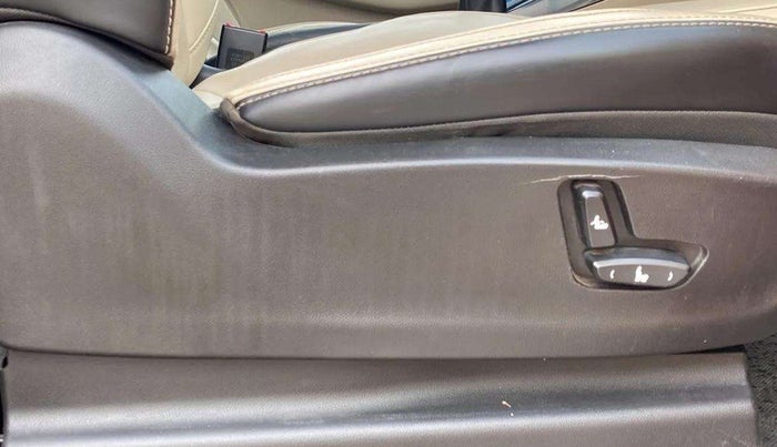 2021 MG HECTOR SHARP 2.0 DIESEL, Diesel, Manual, 38,014 km, Driver Side Adjustment Panel