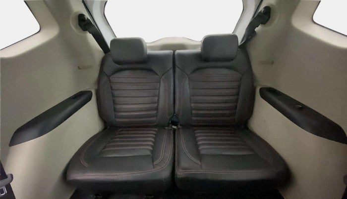 2022 Renault TRIBER RXZ AMT, Petrol, Automatic, 43,225 km, Third Seat Row ( optional )