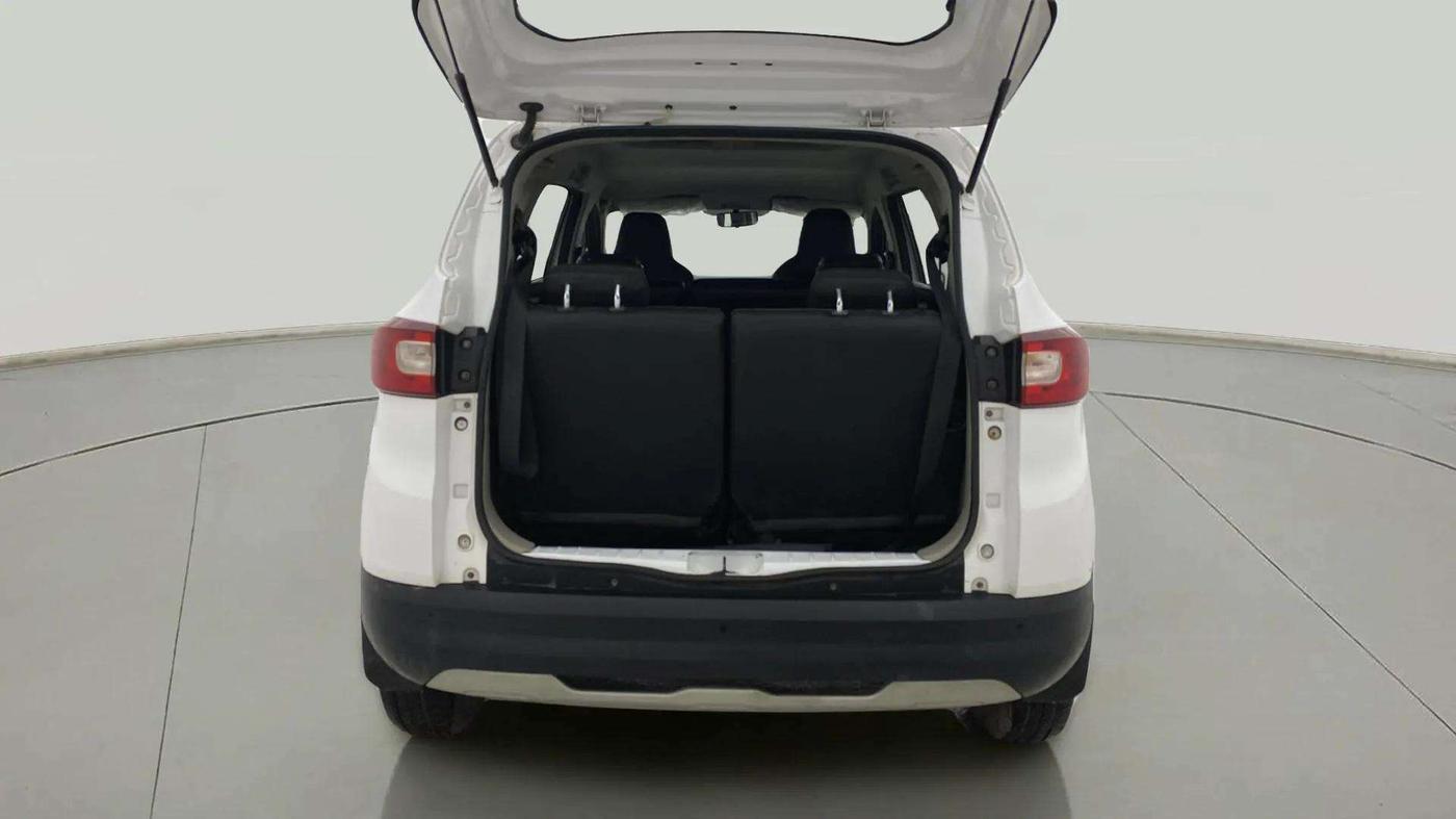 2022 Renault TRIBER RXZ AMT, Petrol, Automatic, 43,336 km, Boot Open Zoomed View