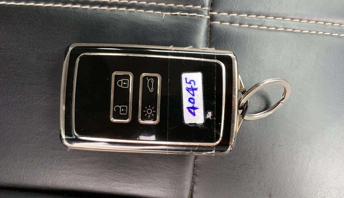 2021 Renault Kiger RXZ MT, Petrol, Manual, 51,270 km, Key Close Up