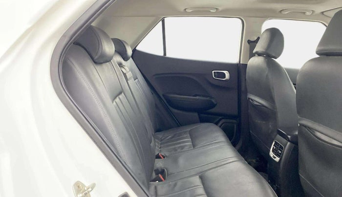 2020 Hyundai VENUE SX 1.0 (O) TURBO IMT, Petrol, Manual, 62,815 km, Right Side Rear Door Cabin