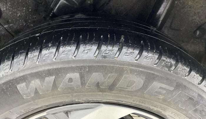 2020 Hyundai VENUE SX 1.0 (O) TURBO IMT, Petrol, Manual, 62,815 km, Left Rear Tyre Tread