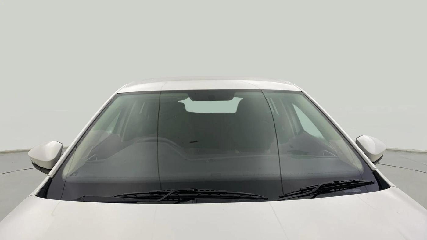 2023 Volkswagen VIRTUS HIGHLINE TSI 1.0 AT, Petrol, Automatic, 9,857 km, Front Windshield
